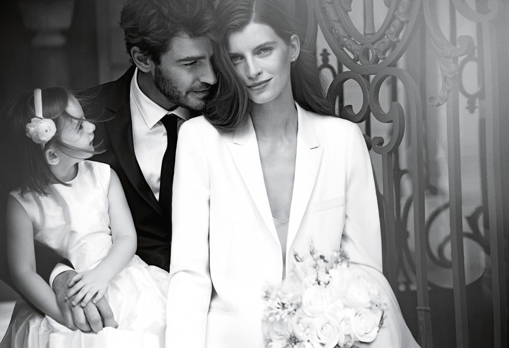 Nova campanha de aneis de casamento da joalheria Tiffany & Co. retrata cenas do cotidiano. Peter Lindbergh/Divulgação