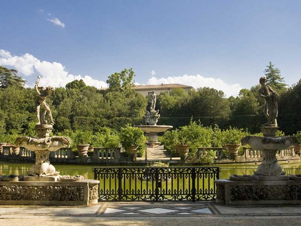 O Giardini di Boboli, em Florença, tem vegetação em formatos geométricos. Crédito: Reprodução