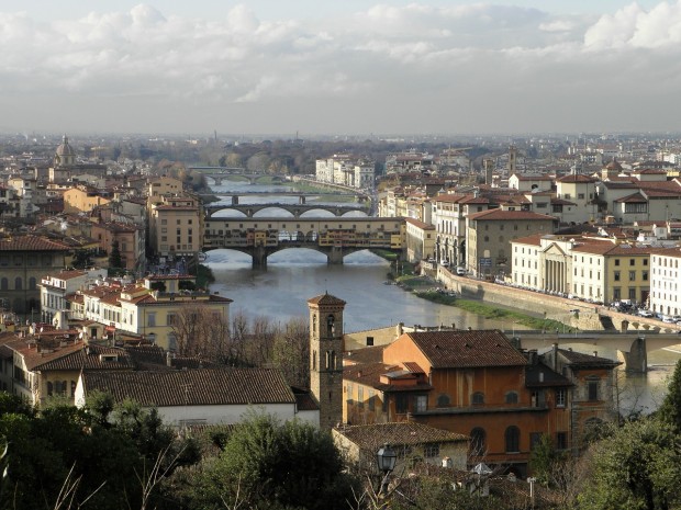 A cidade de Florença, na Itália, concentra as fábricas de acessórios de grifes como Dior, Prada e Gucci. Crédito: Reprodução